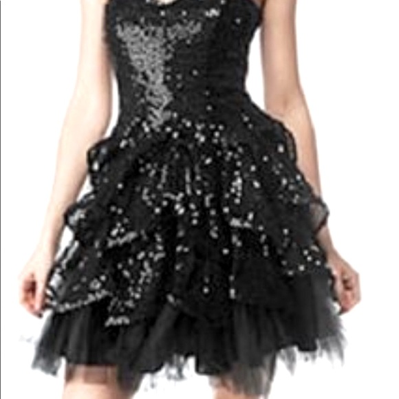 BETSY JOHNSON FORMAL WORN ONLY ONCE EUC - Picture 1 of 4